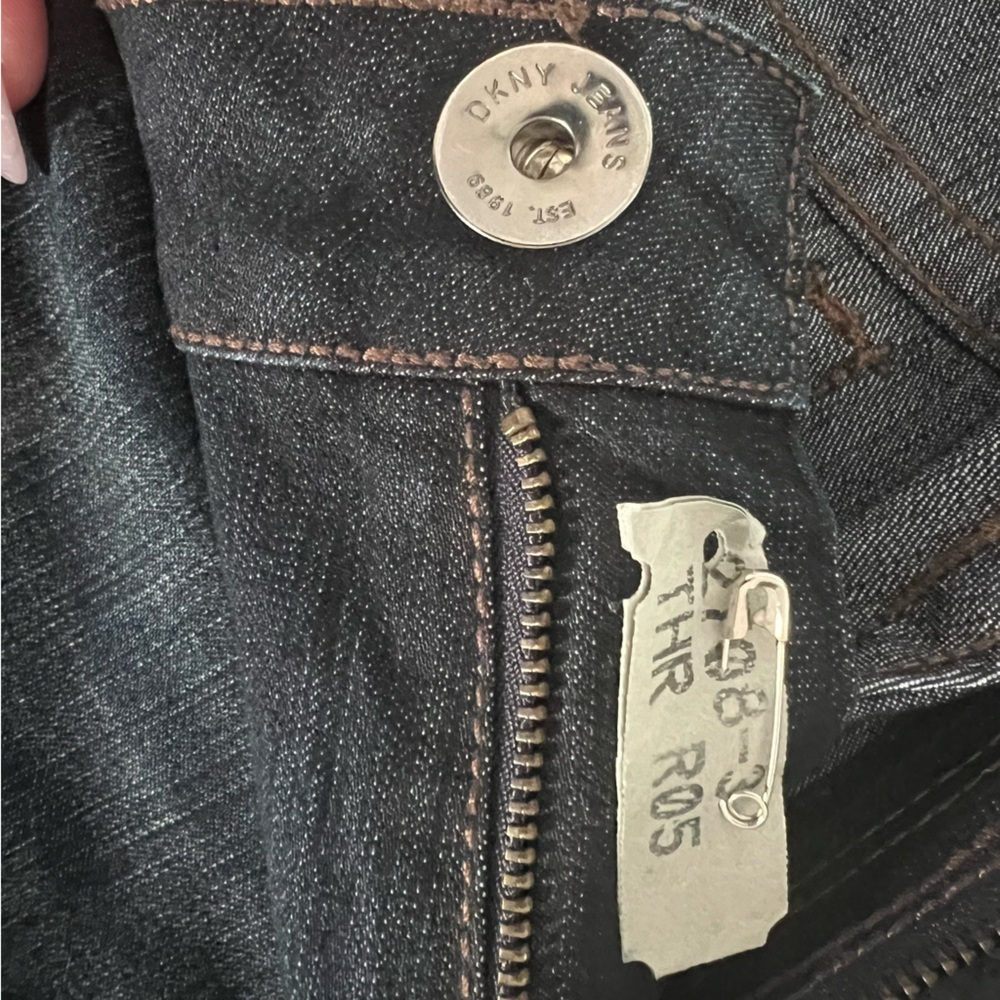 DKNY Denim Wide Leg Flare Jeans Size 12 - Picture 4 of 13